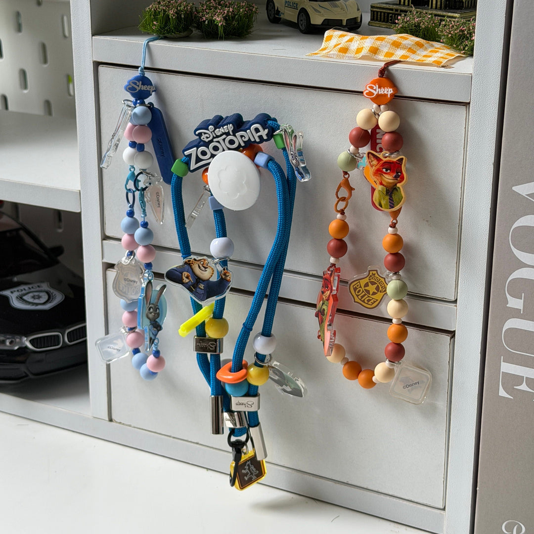 phone charm หนัง zootopia สายห้อยมือถือ ซูโทเปีย ภาค 2 คู่จิ้น nick & judy phone accessories ใช้คู่เคส นิค จูดี้ ลายตัวละคร clawhauser flash ลูกปัด สีส้ม ฟ้า เชือก สีน้ำเงิน แต่งเคส มีม