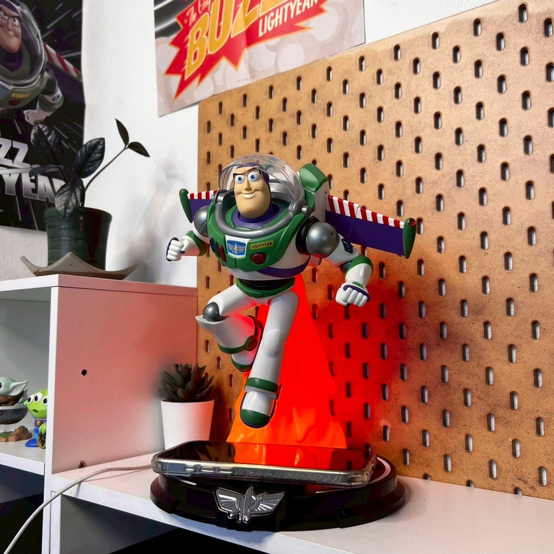 แท่นชาร์จไร้สาย buzz lightyear toy story โคมไฟแท่นชาร์จ บัซไลท์เยียร์ ทอยสตอรี่ martube lamp ฟิกเกอร์ ของเล่น
