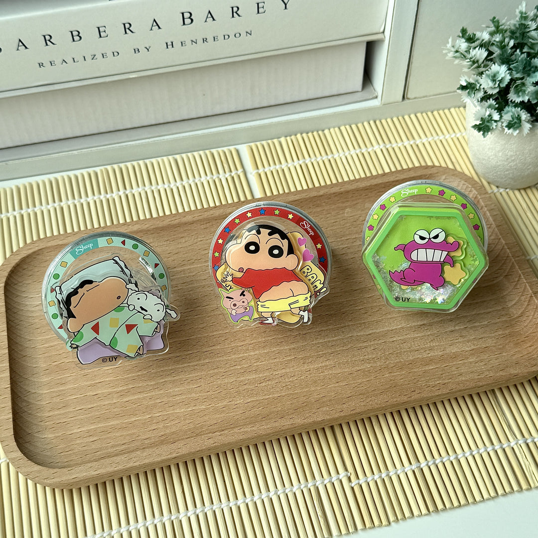 Crayon Shinchan ชินจัง จอมแก่น การ์ตูน อนิเมะ Phone Grip ที่แปะมือถือ MagSafe แม่เหล็กแน่น ชิโร่ Shiro หมูบูริบูริซาเอมอน Buriburizaemon จระเข้ ไดโนเสาร์ สีชมพู วานิยามะซัง Waniyamasan เคส มือถือ Case 