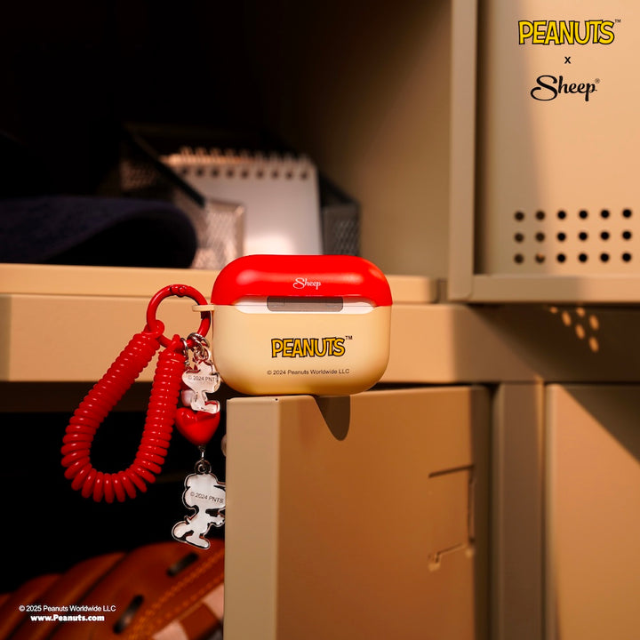 เคสแอร์พอต สนูปปี้ Airpods Peanuts เคส Airpods Snoopy นอนบนหลังคาสีแดง