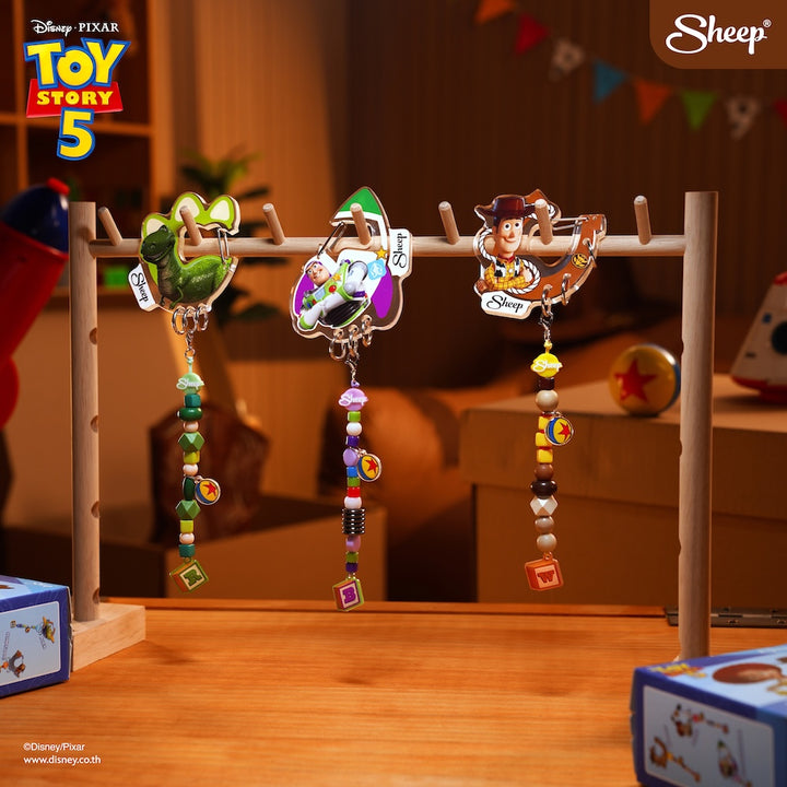 กล่องสุ่ม blind box Toy Story 5 ลิขสิทธิ์แท้ ดิสนีย์ Disney ที่ห้อย กระเป๋า snapper carabiner ของเล่น ของสะสม ทอย สตอรี่