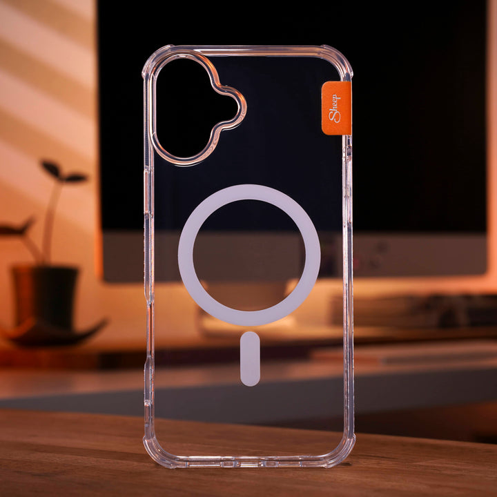 เคสใส Sheep iPhone 16 วางบนพื้นผิวเรียบ โชว์ดีไซน์ใสชัดระดับพรีเมียม