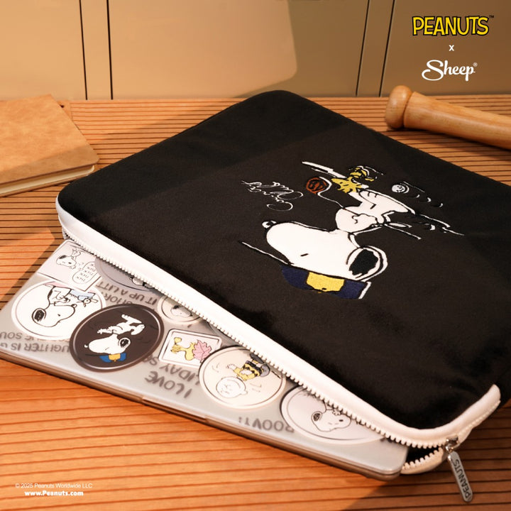 กระเป๋าใส่ไอแพด peanuts พกไปเรียน กระเป๋าใส่ macbook case Snoopy