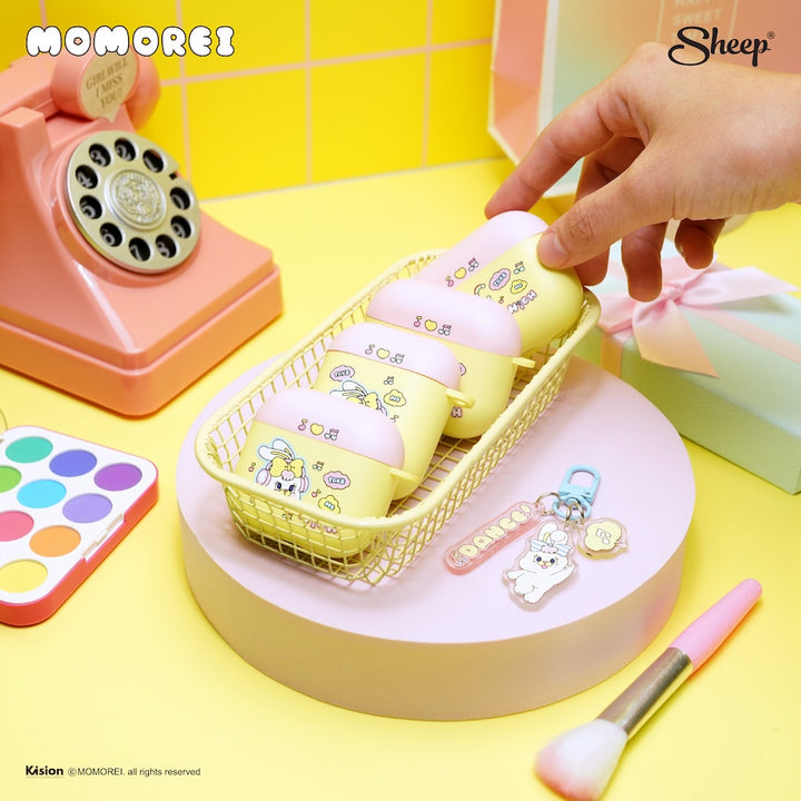 momoreiairpods case โมโมเรอิ เคสแอร์พอด แถมพวงกุญแจ สีพาสเทล ลิขสิทธิ์แท้ accessories คิ้ว น่ารัก
